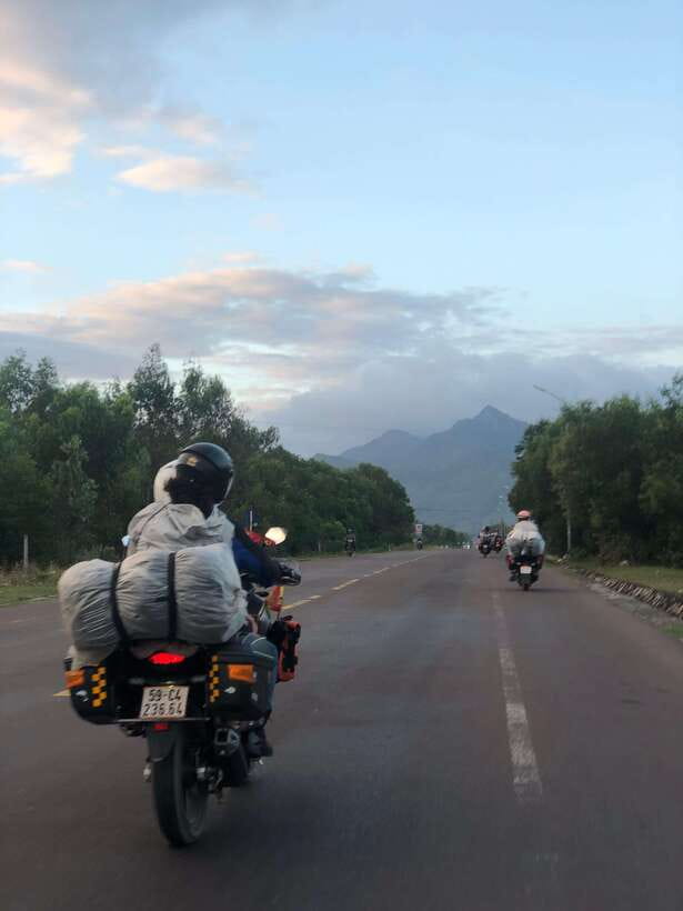 Hue to Hoi An via Hai Van Pass by motorbike with Easy Riders - 8:00 pickup in Hue and the first village roads