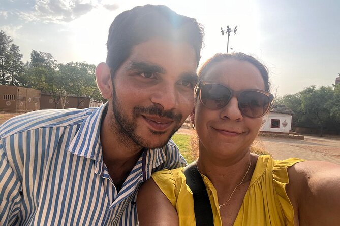 Jaipur Full-Day Motorbike Tour for Solo Female Travelers - Why this motorbike tour feels different