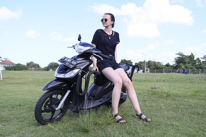 Jakarta Scooter Lessons and Motorcycle Lessons - Safety gear comes before riding practice