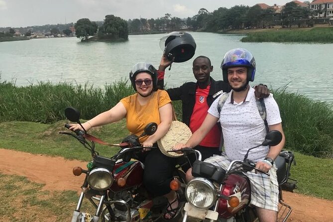 Kampala boda boda tours [motorbike tours]. - Finishing at the African Village craft market
