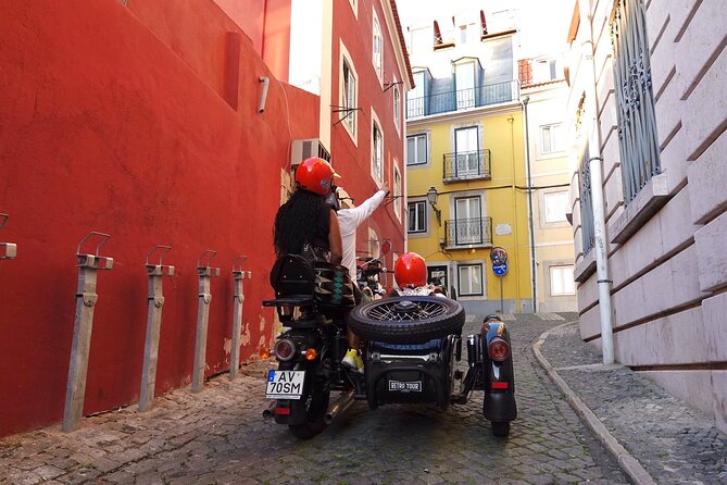 Lisbon El Cristo-Rei - Private Vintage Sidecar Tour - Christ the King for the wide Lisbon view