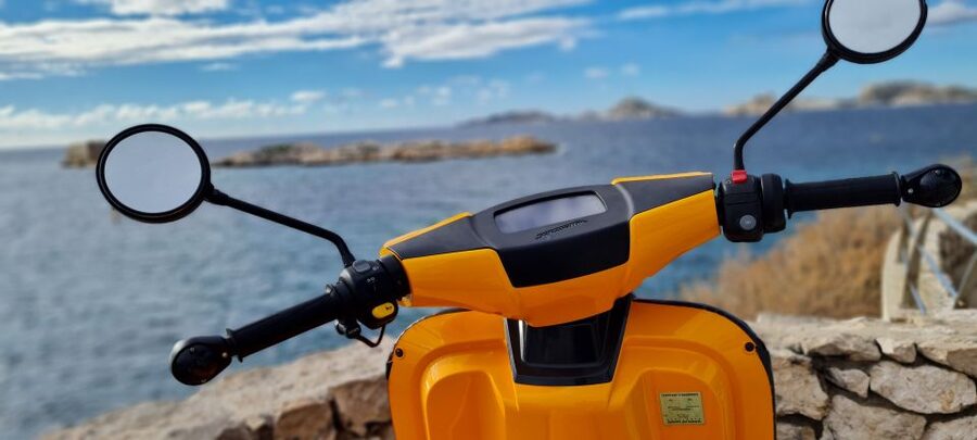 Marseille: Electric Motorcycle Rental with Smartphone Guide - Old Port, Le Panier, and the city center