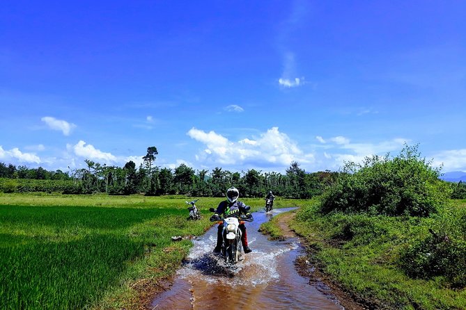 Motorcycle Dirt Bike 2 Days Off The Beaten Track + Privater Room - Pac Sum Pass and Quan Ba Heaven Gate