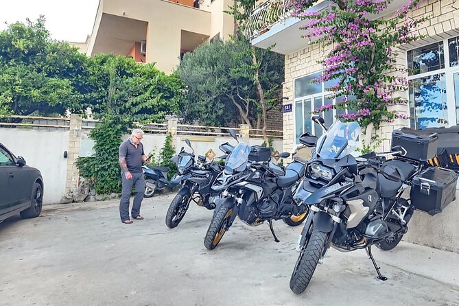 Motorcycle rental Trogir / BMW F850GS / Your own motorbike tour - What you actually receive with the BMW GS