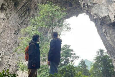 Mount Angel Eye and Craft Villages Half Day Tour by Motorbike