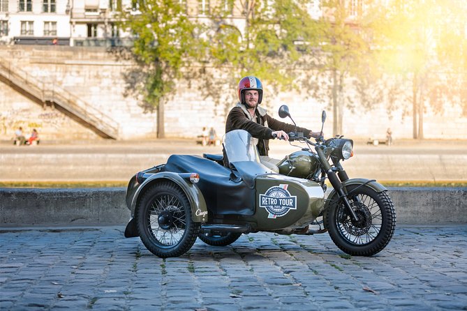 Paris Private Vintage Half Day Tour on a Sidecar Motorcycle - Place du Tertre and Sacré-Cœur