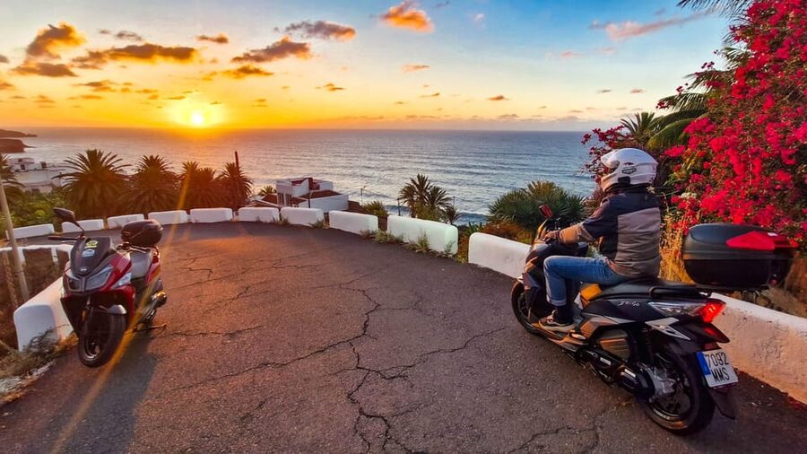Puerto de la Cruz Motorbike tour through Teide National Park - The guide’s role in making the ride work