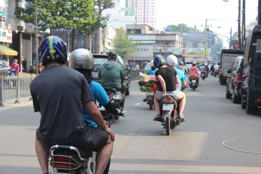 Saigon City Motorbike Tour - Food, drinks, and the local touch