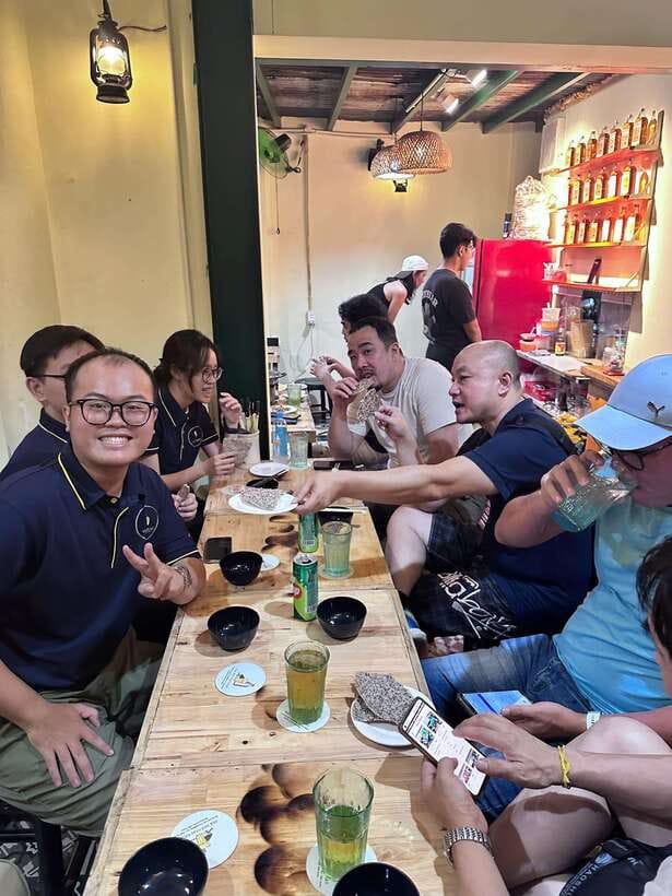 Saigon: Craft Beer & Local Food Experience Tour On Motorbike - The final secret stop and dinner
