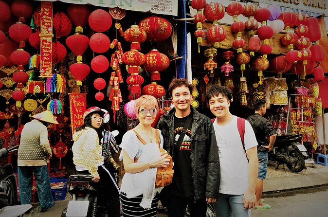 Saigon Market Tour by motorbike ( different markets in HCMC) - Two hours through Chinatown’s markets