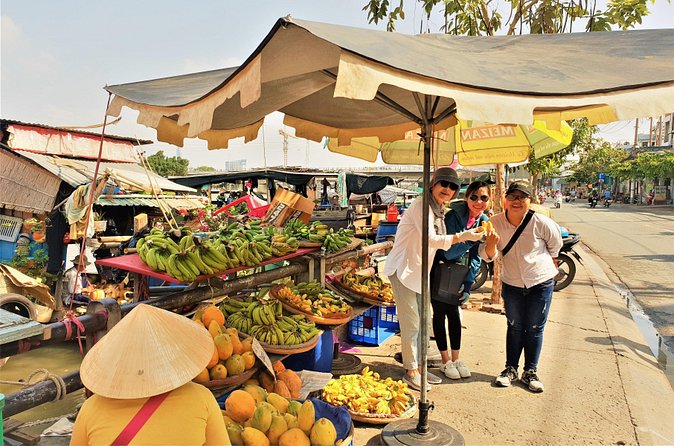 Saigon Market Tour by motorbike ( different markets in HCMC) - Flowers sold around the clock