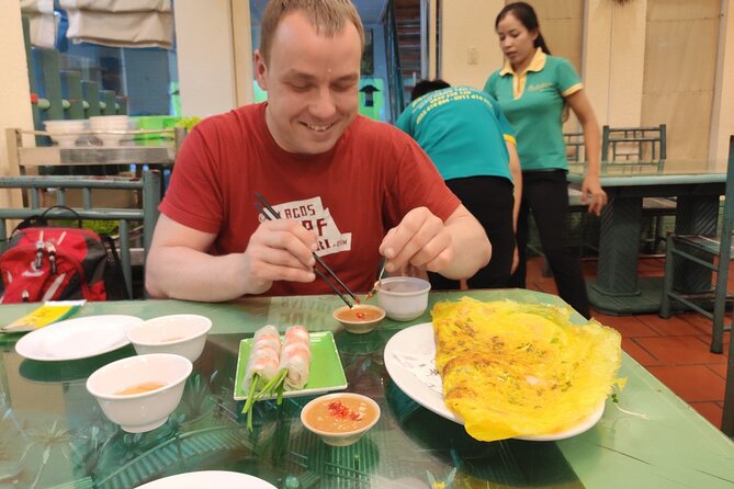 Saigon Motorbike Night Street Food Tour - What the food tour includes at each stop