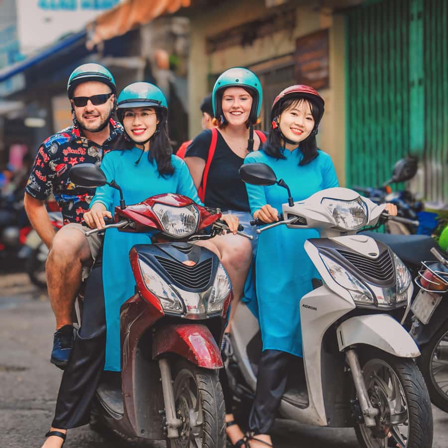 Saigon: Street Food Tasting & Sightseeing Tour by Motorbike - Why the motorbike is the main attraction