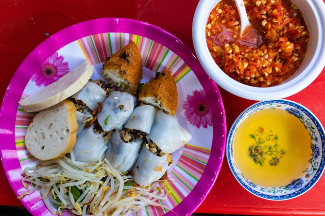 Saigon Vegan Food Tour by GirlPower Motorbike Riders | KissTour - Why this scooter food tour works