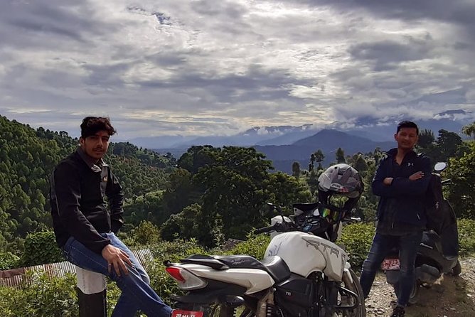 Short Motorcycle Ride Tour to Syambhunath Stupa - Key points at a glance