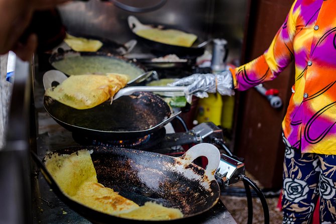 Small-group Street Food Lover by Motorbike (04 hours) - Ho Thi Ky Flower Market and its food stalls