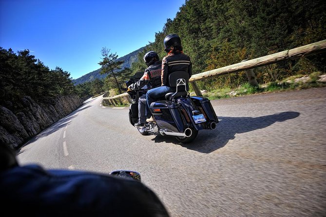Stroll on a Harley Davidson, Full day passenger duet with your guide - Why this Harley ride shows you a different Riviera