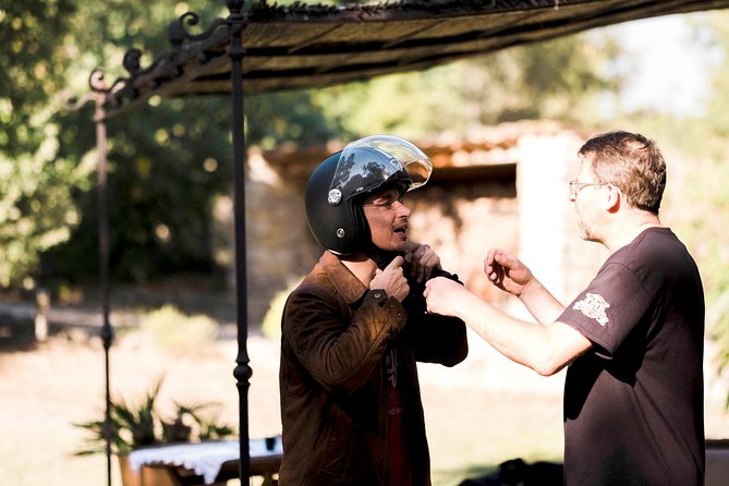 Stroll on a Harley Davidson, Full day passenger duet with your guide - Lake Castillon adds color and engineering