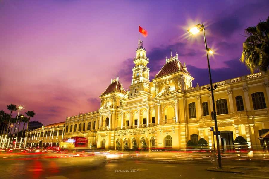 Visit 5 Districts & The Hidden Gems In Saigon By Motorbike - On Lang Pagoda and Chinese Buddhist Saigon